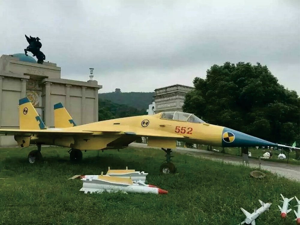 飛機模型定做-殲15飛（fēi）機（jī）模型