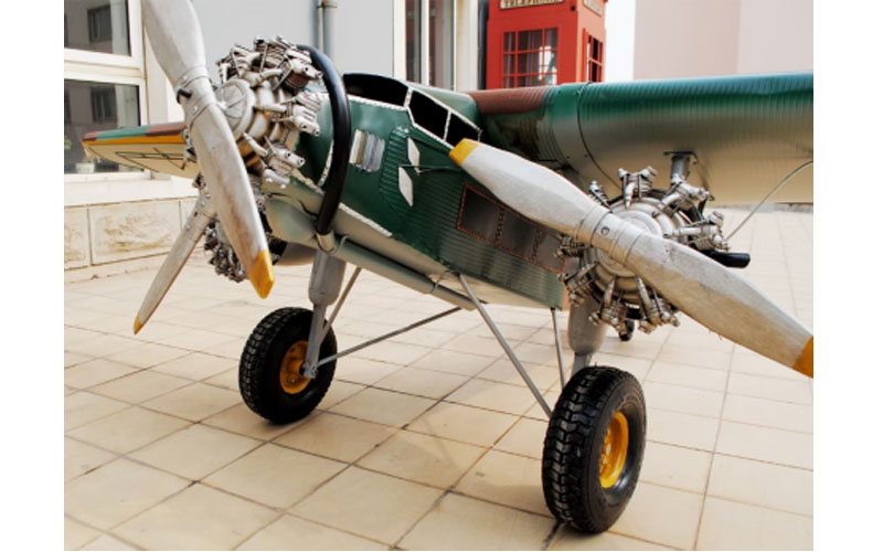 飛機（jī）模型定做-福特TRI-MOTOR三引擎（qíng）戰鬥機模型