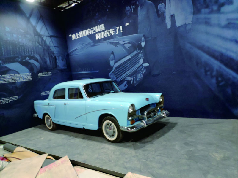 汽車（chē）模型（xíng）公司-仿古車模型