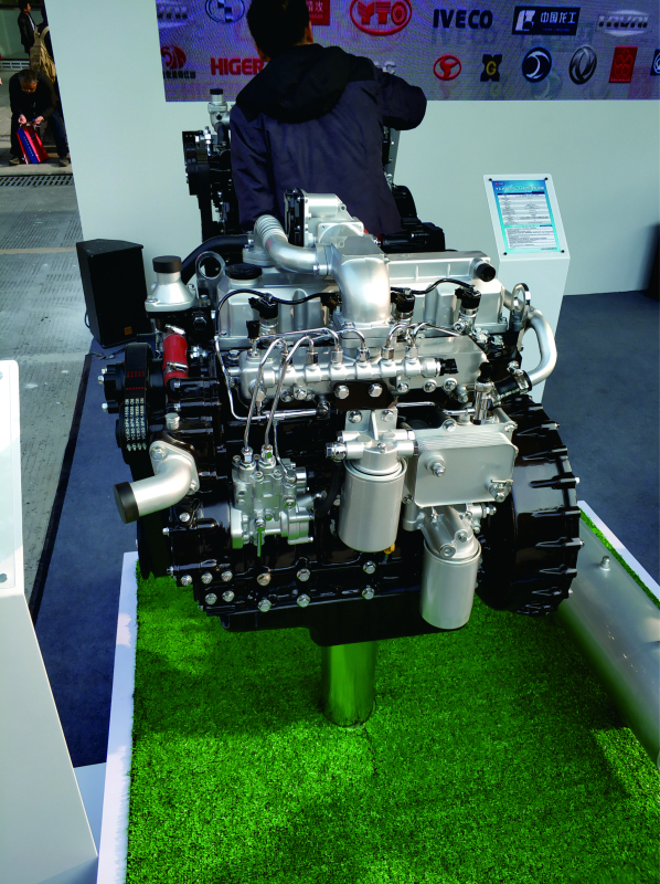 發動機模（mó）型（xíng）-YCA05220-T400柴油發動機模型